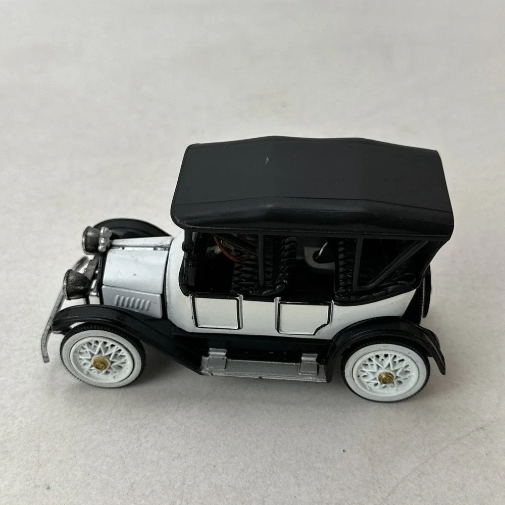 National Motor Museum 1915 Chevy 5 Passenger Baby Grand 1:32 Diecast Loose